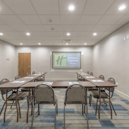 Holiday Inn Express & Suites Tulsa Midtown By Ihg Extérieur photo