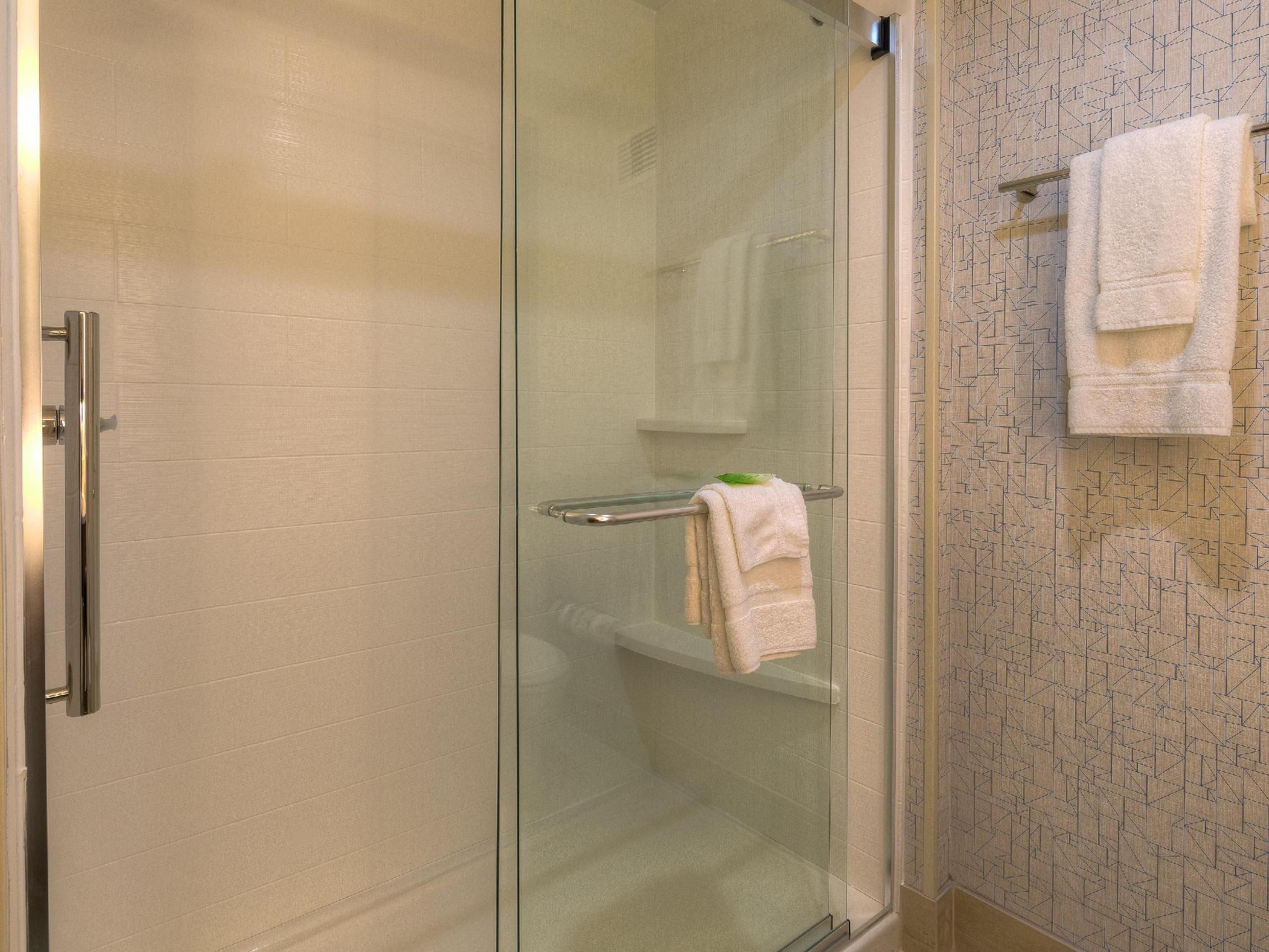 Holiday Inn Express & Suites Tulsa Midtown By Ihg Extérieur photo