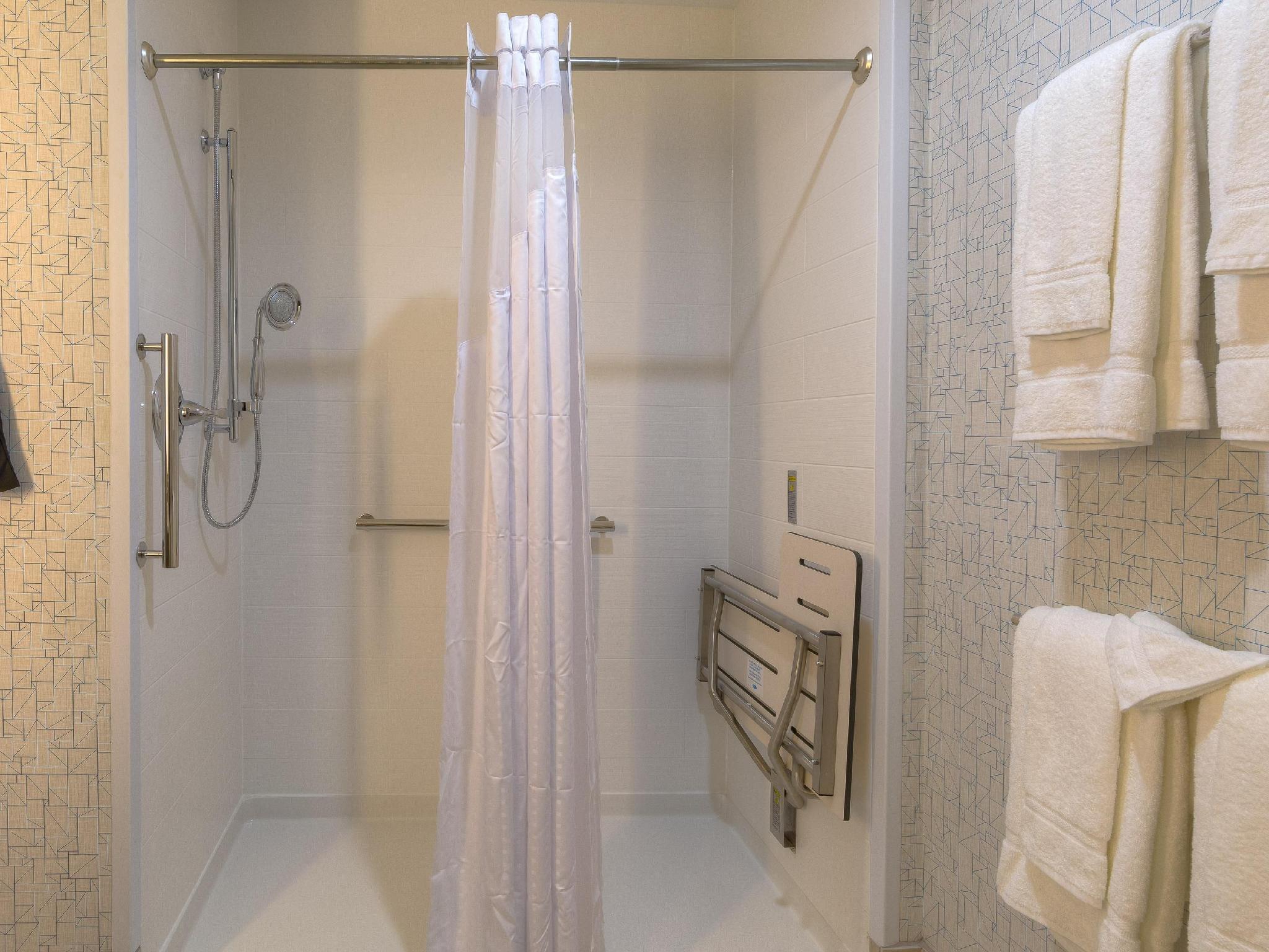 Holiday Inn Express & Suites Tulsa Midtown By Ihg Extérieur photo